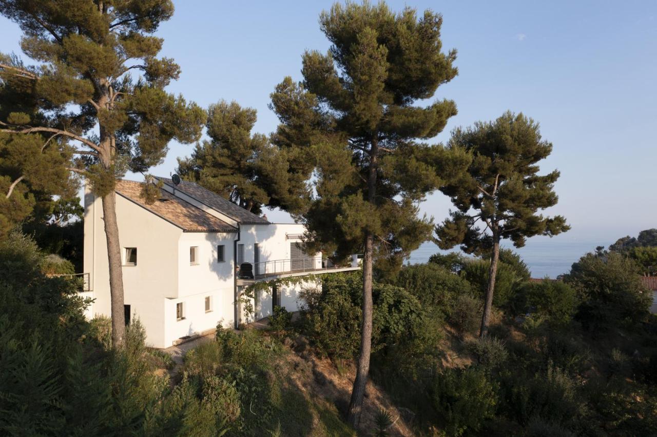 456 Chemin De La Pinede Lägenhet Menton Exteriör bild
